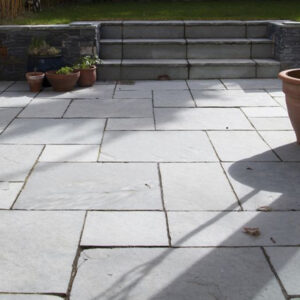 GREY LIMESTONE HANDCUT MIX PATIO PACKS